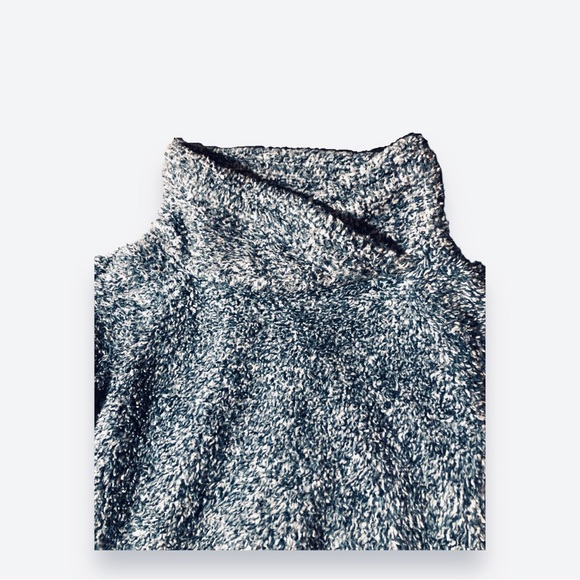 O’Neill youth Hazel fleece Size Medium - Picture 3 of 4